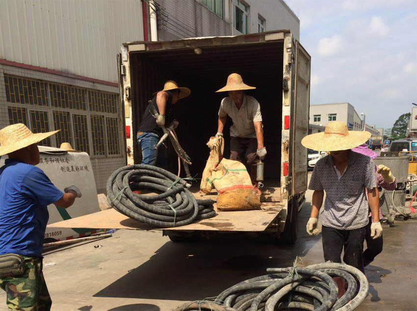 龙泉驿一部件厂房地基出现下沉注浆加固