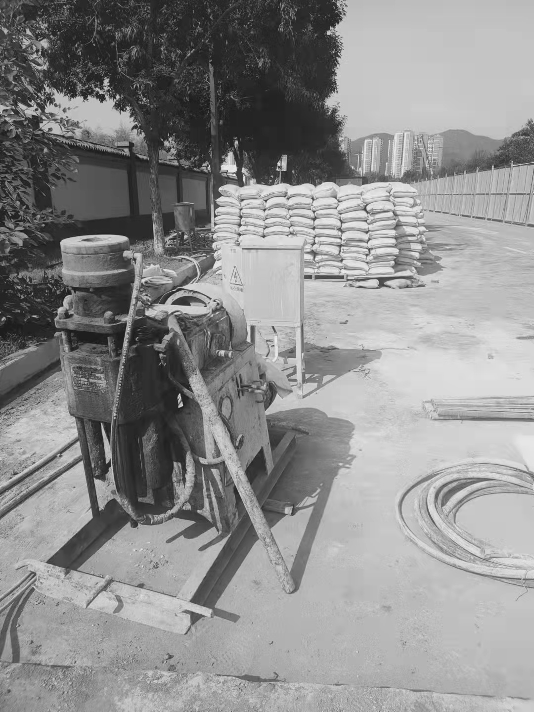 龙泉驿场区重载车疑难路基处理方案